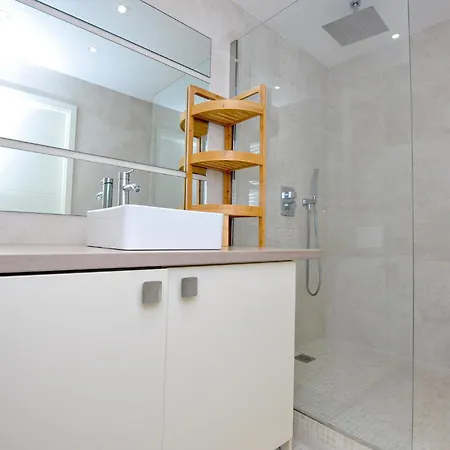 Apartment Awesome In With Wifi *